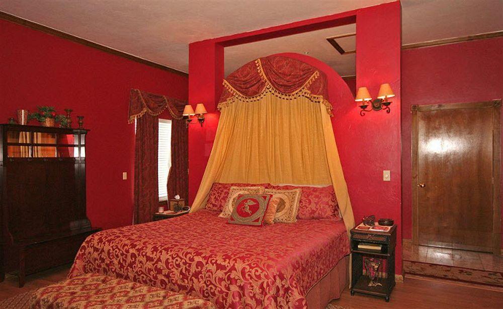 نورمان The Whispering Pines Inn المظهر الخارجي الصورة