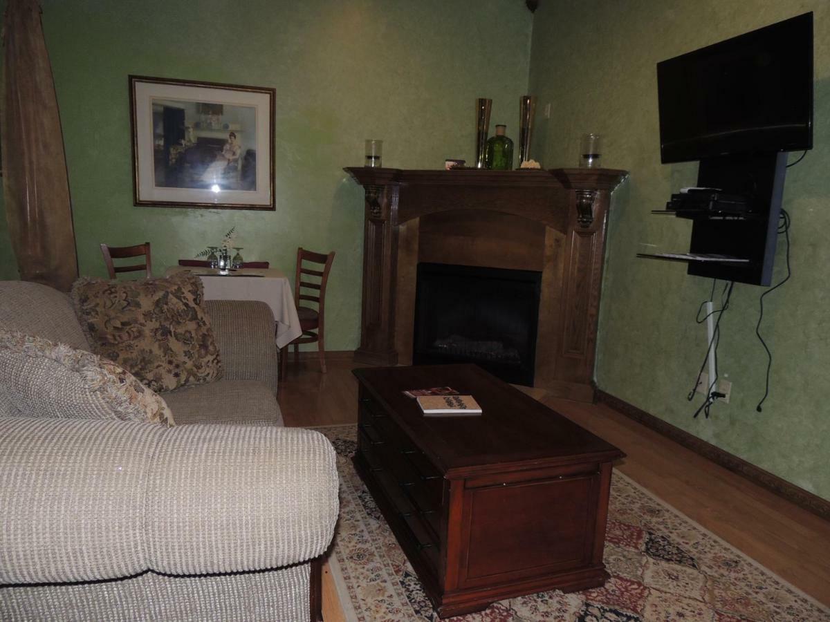 نورمان The Whispering Pines Inn المظهر الخارجي الصورة
