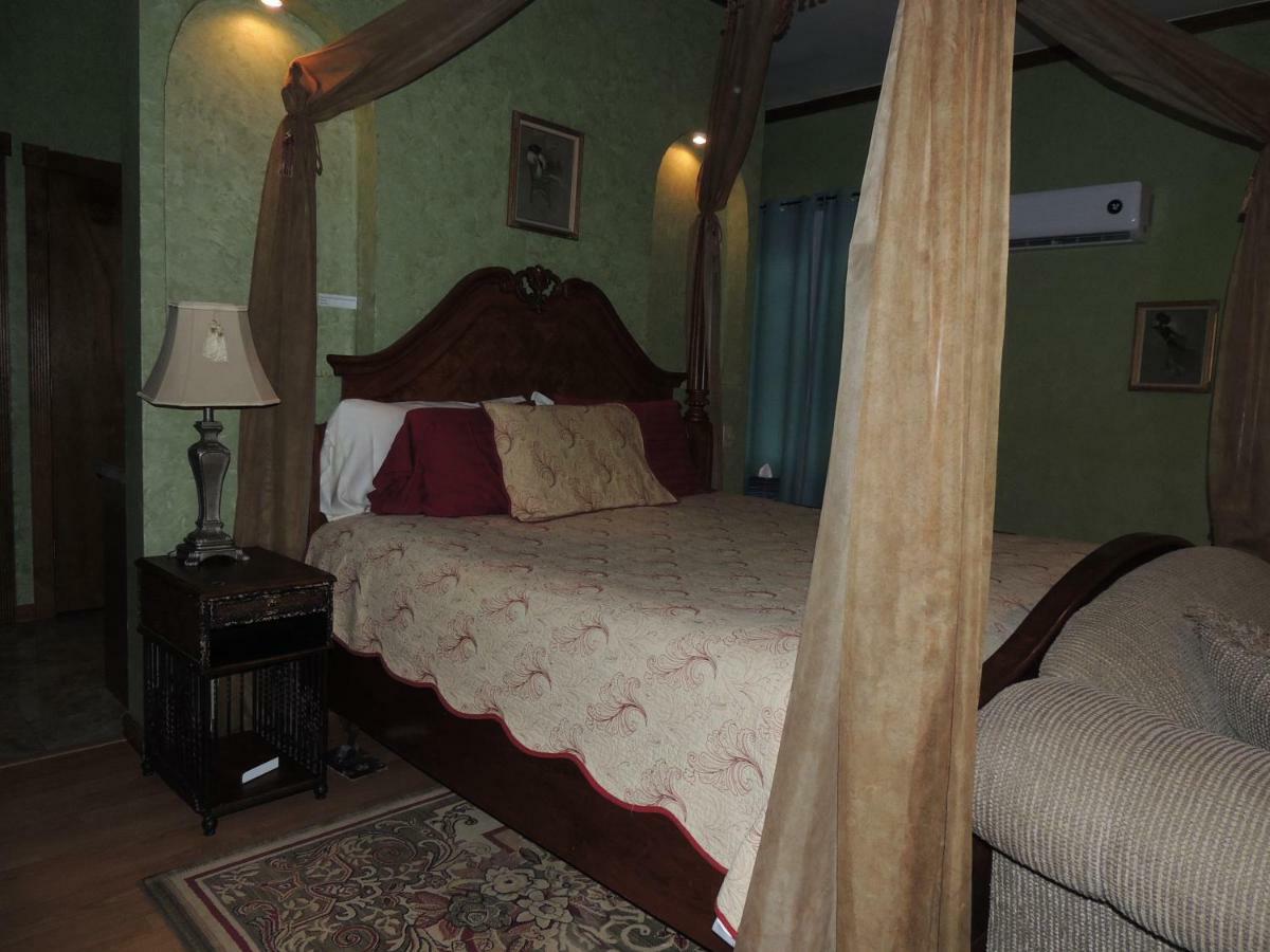 نورمان The Whispering Pines Inn المظهر الخارجي الصورة