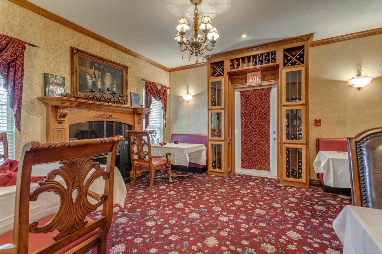 نورمان The Whispering Pines Inn المظهر الخارجي الصورة